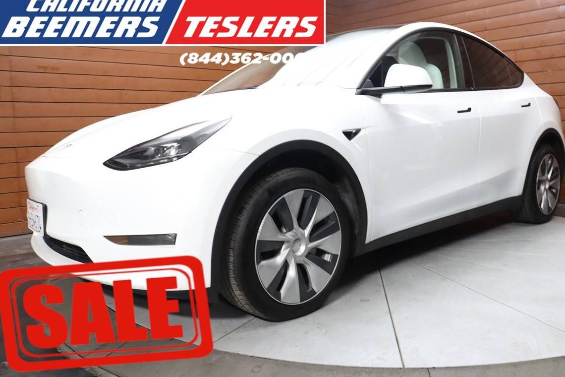 TESLA MODEL Y 2023 7SAYGDEE5PF830563 image